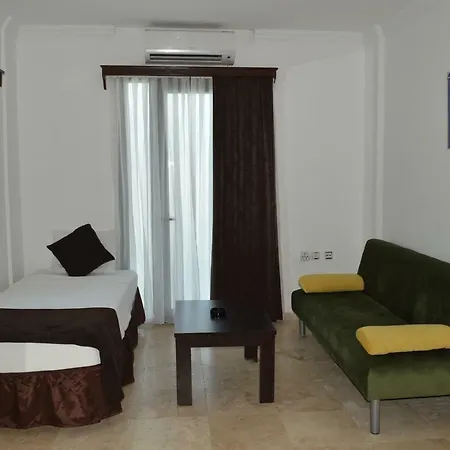 Sunset Hotel 3*